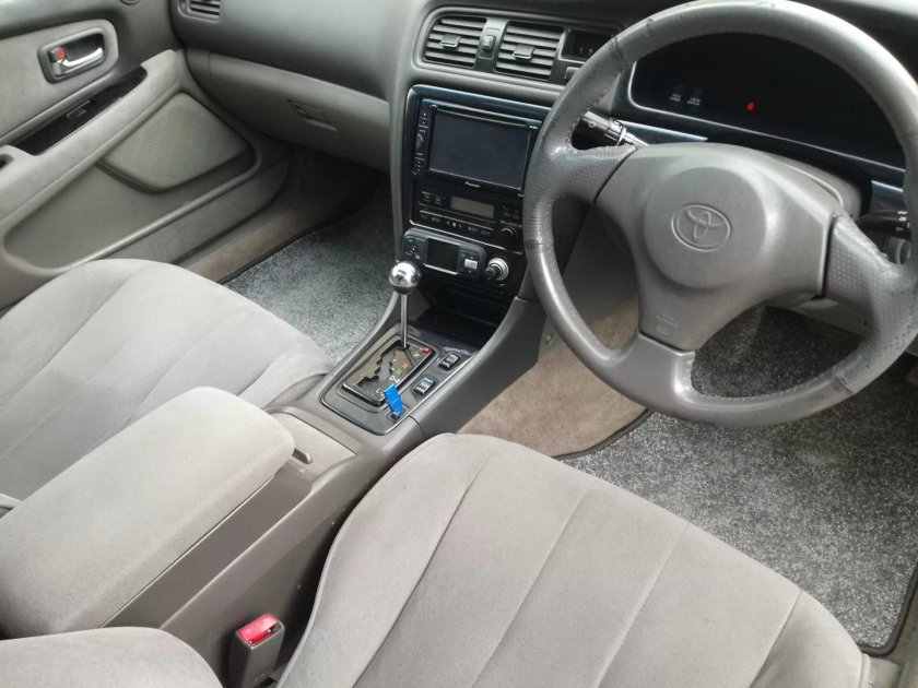 Тойота Чайзер 100 салон