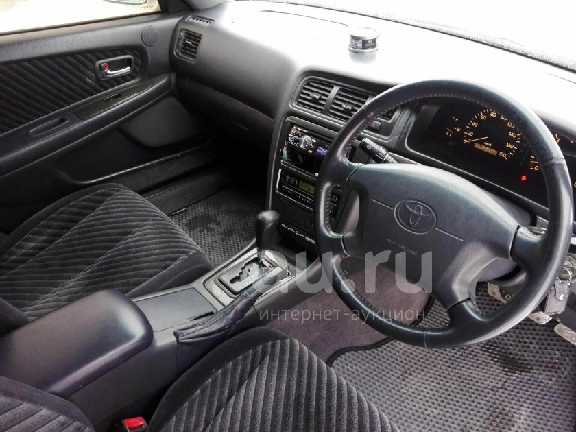 Toyota Chaser 100 салон