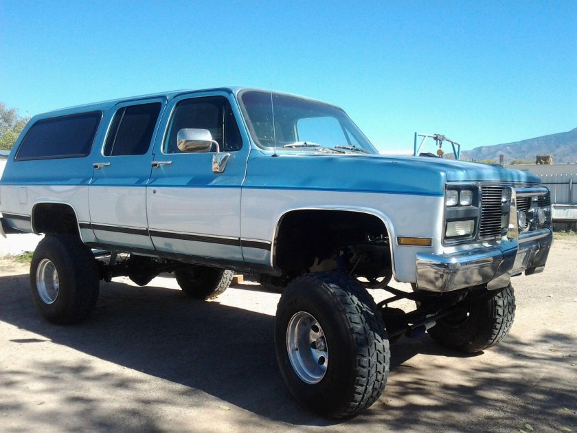 Chevrolet Suburban 1989