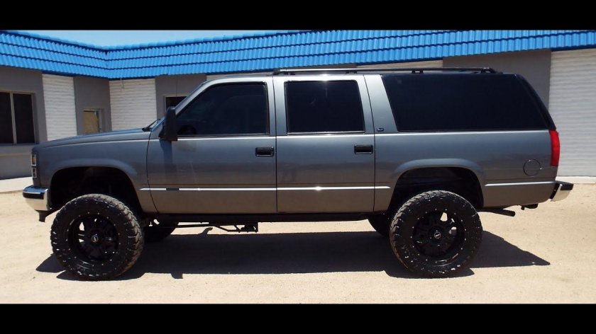 Chevrolet Suburban 1999