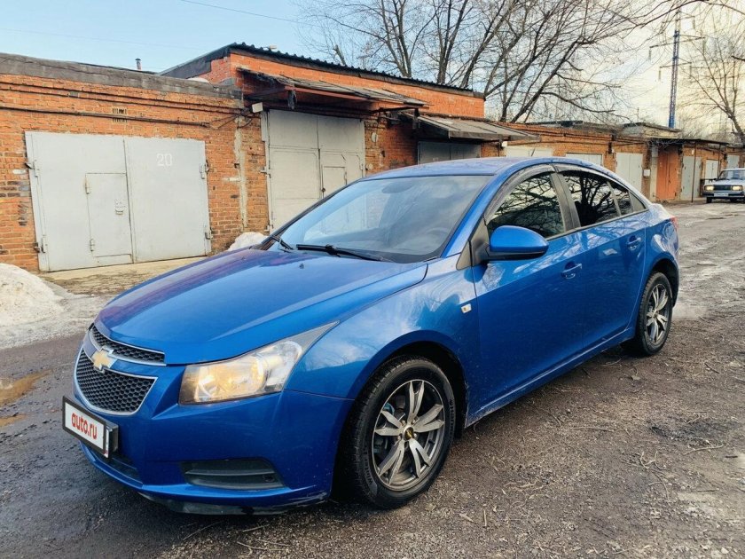 Шевроле Круз 2011 года