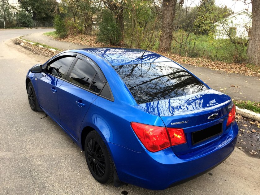 Chevrolet Cruze синий