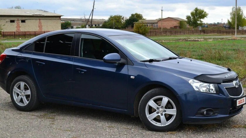 Шевроле Круз 2011 года