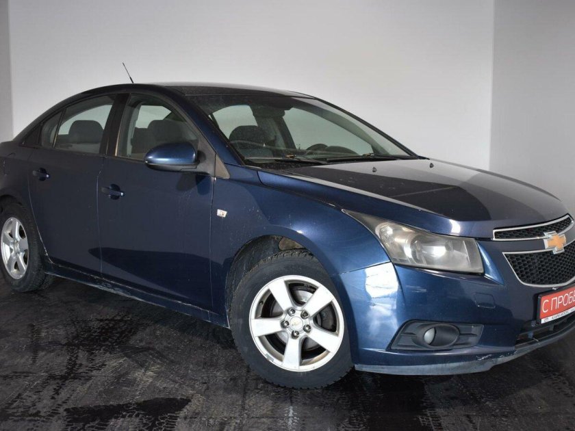 Шевроле Круз 2011 года