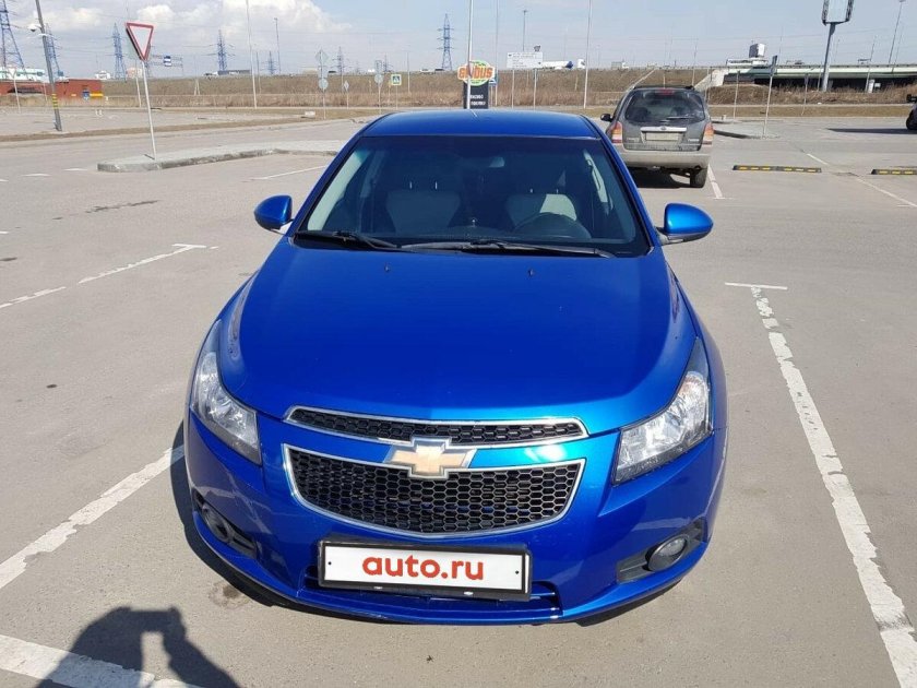 Шевроле Круз седан голубой 2011