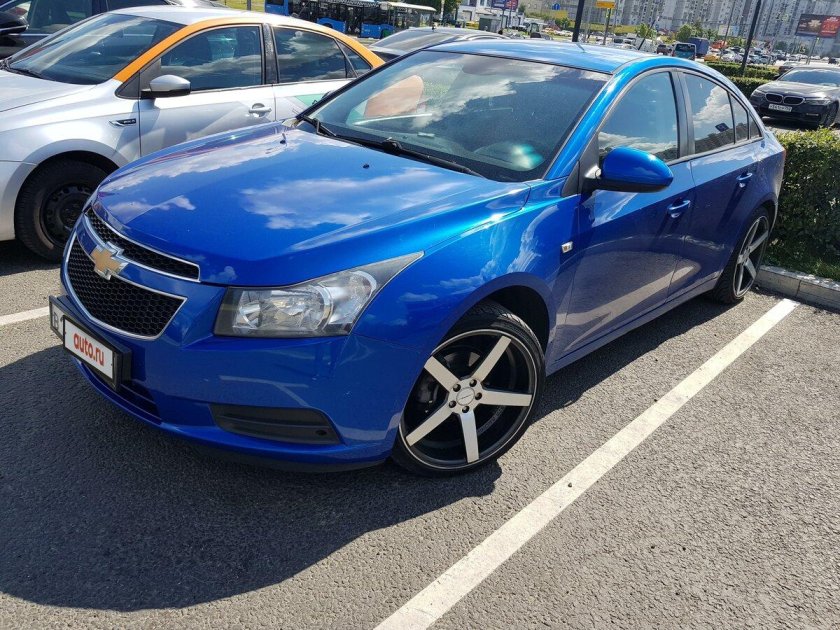Шевроле Круз синий металлик