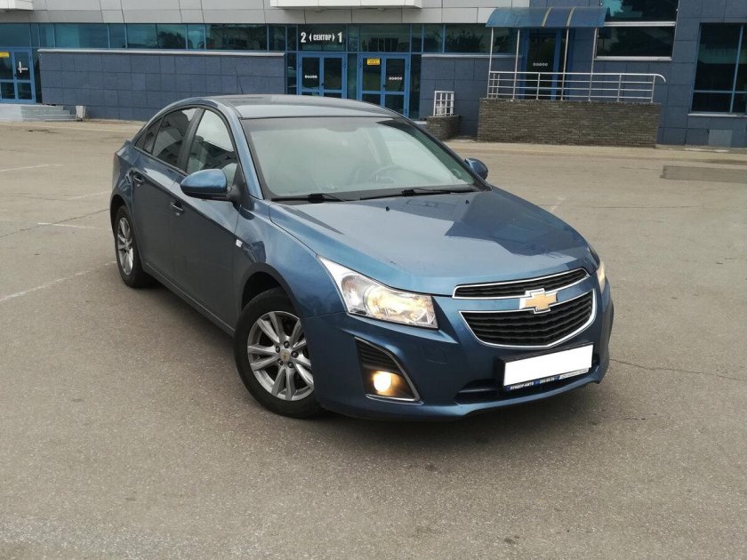 Шевроле Круз 2014 синяя