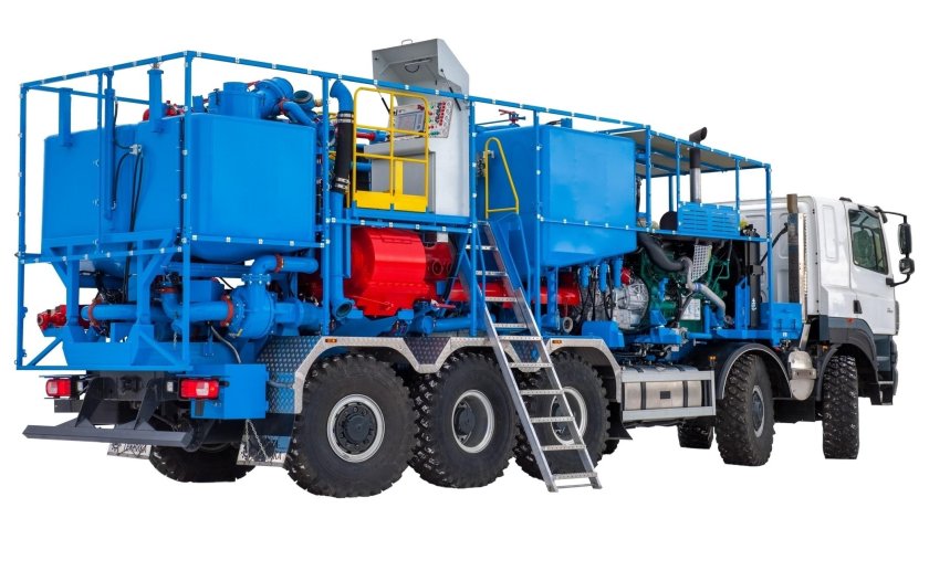 Цементировочный агрегат ца-700