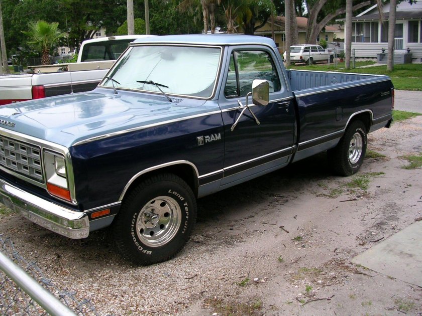 Dodge Ram 1984