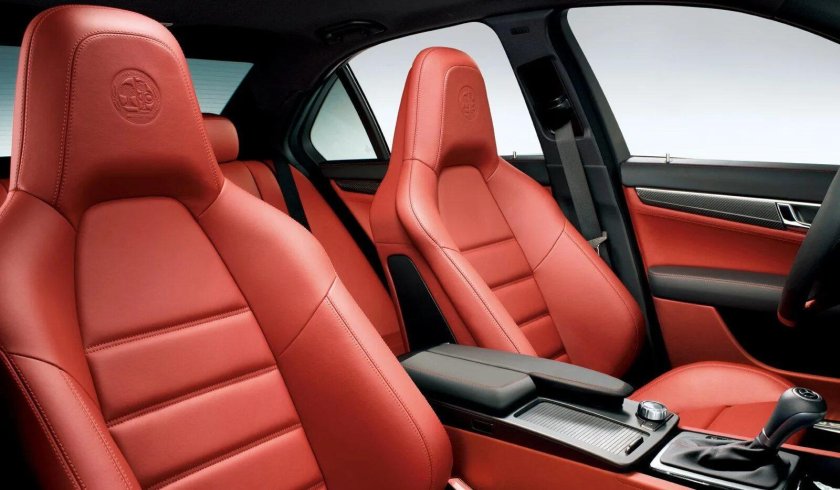 Mercedes w204 красный салон