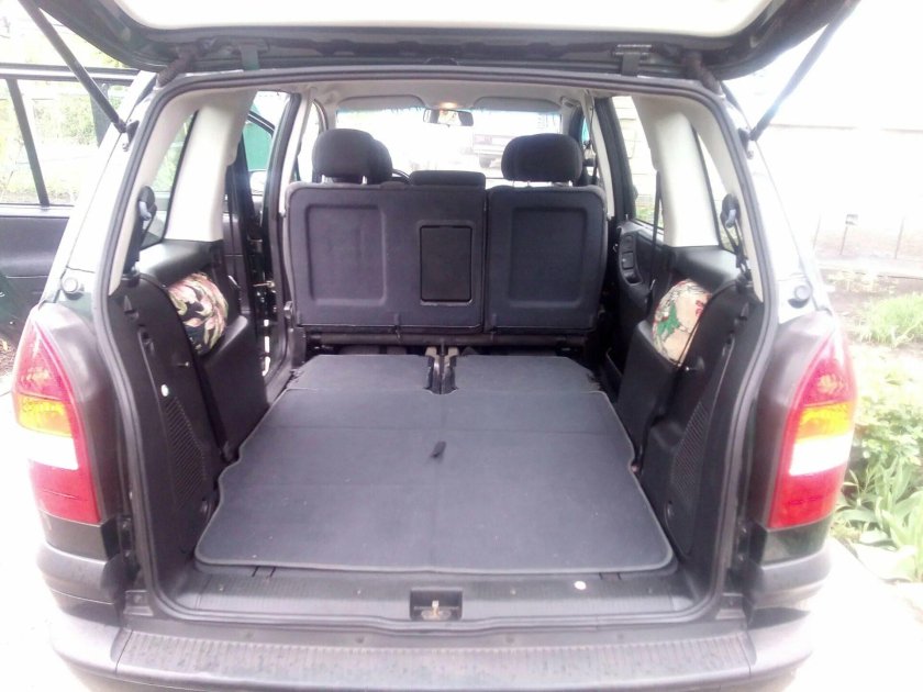 Опель Зафира 2003 багажник