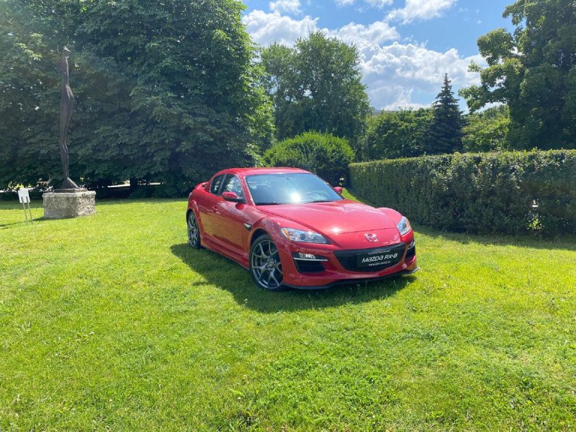 Mazda rx8
