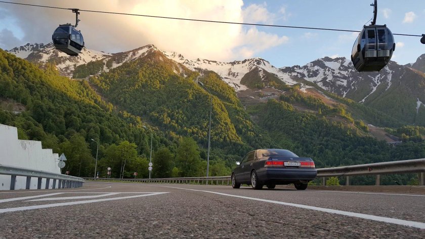 Адлер красная Поляна роза Хутор