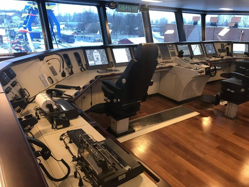 Ходовой мостик эсминца 56