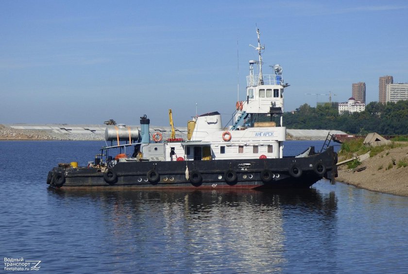 Речные буксиры и толкачи