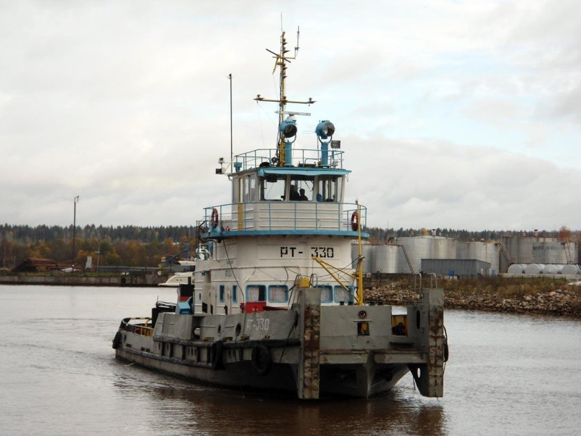 Речные буксиры и толкачи