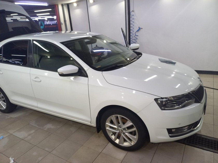 Шкода рапид 2017 белый