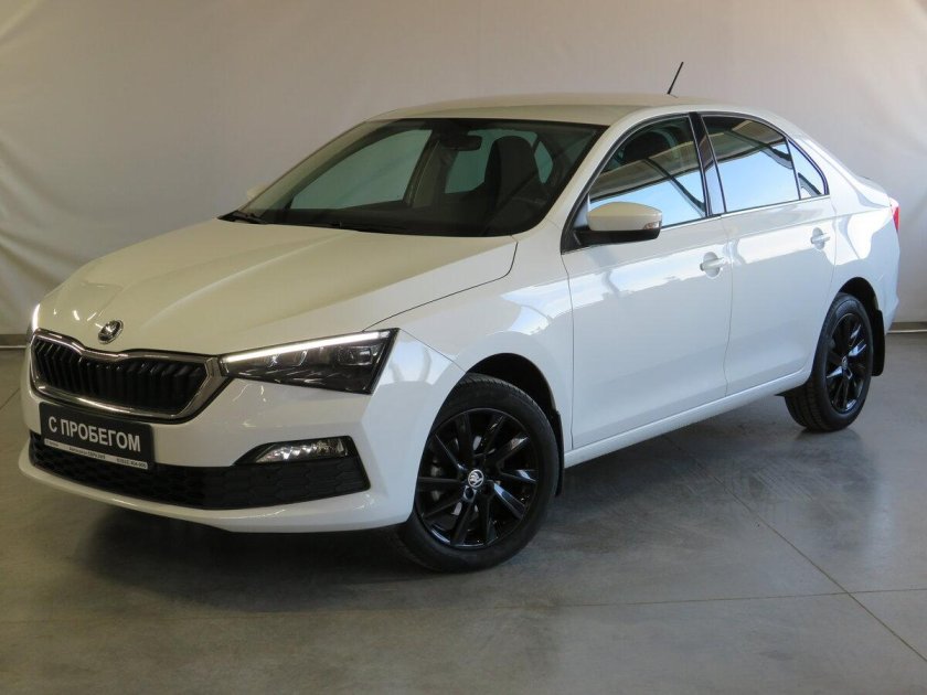 Рапид 2021 года серый цвет максимум комплектация