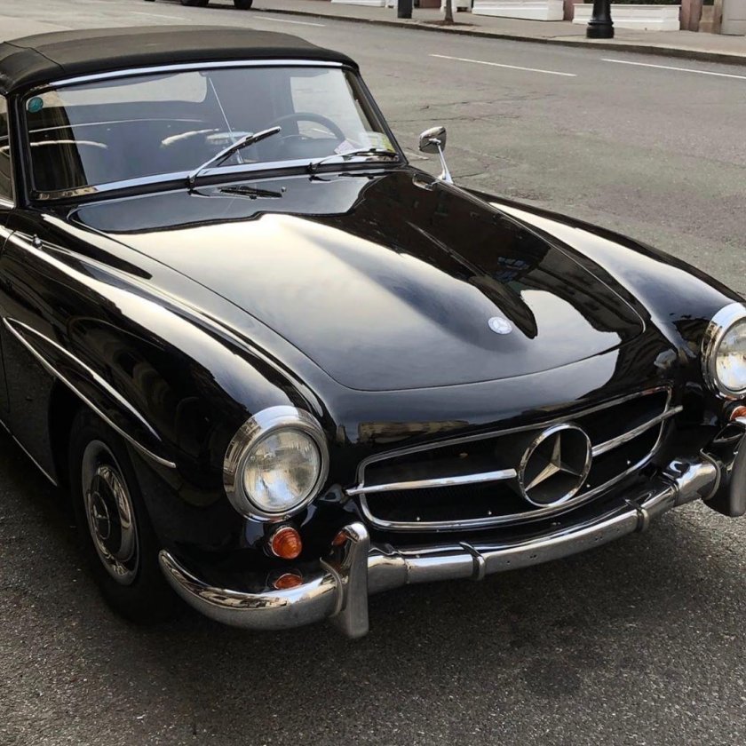 Винтажный Мерседес кабриолет