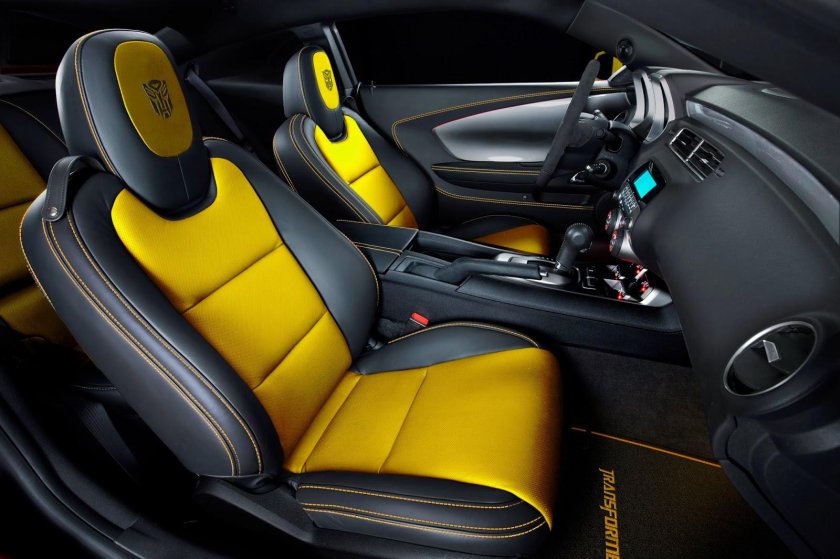 Шевроле Камаро 2022 салон