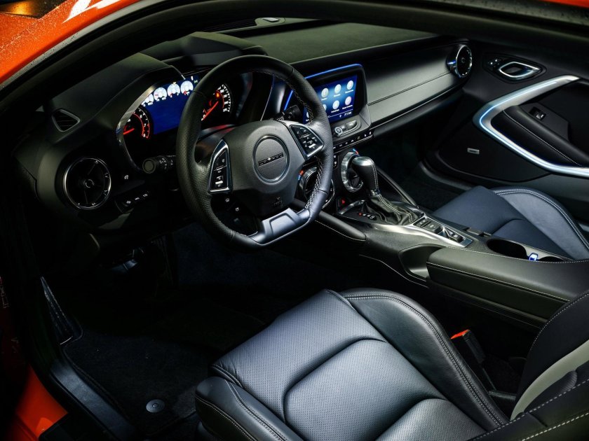 Шевроле Камаро 2019 салон