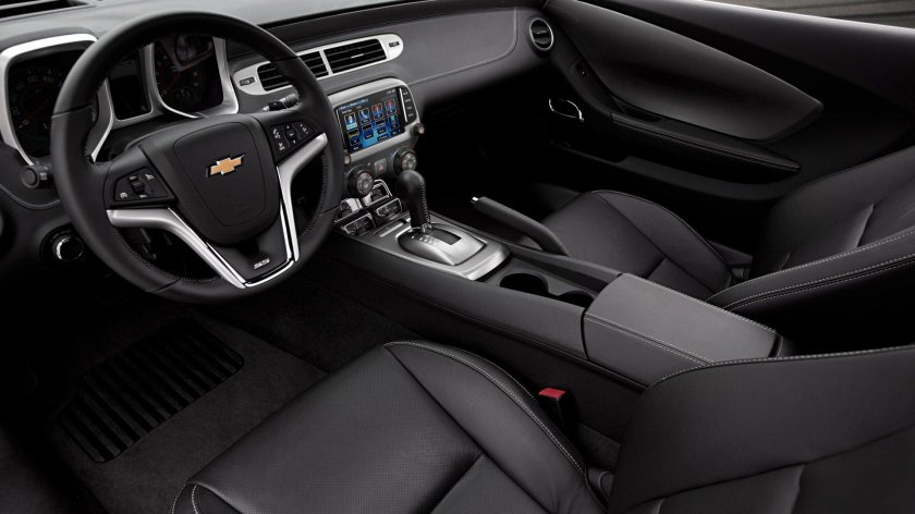 Chevrolet Camaro 2012 салон