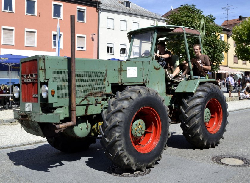 Трактор ЗТМ 60