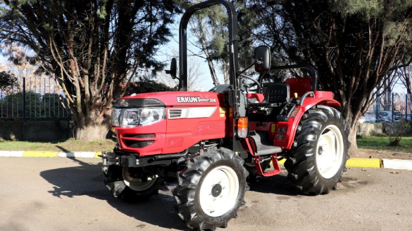 Мини трактор