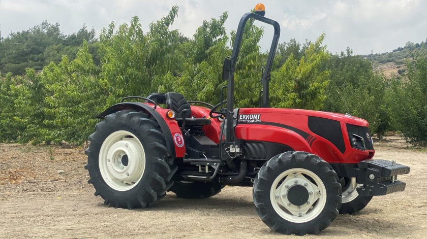 Erkunt трактор