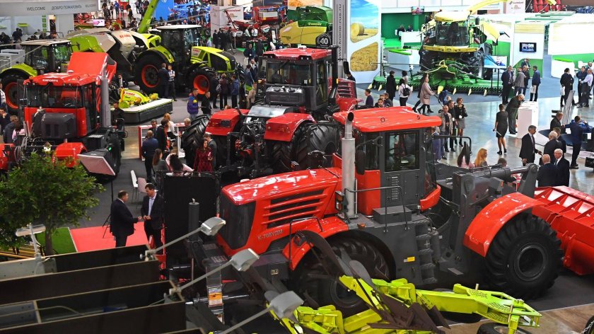 Кировский завод тракторы кировец