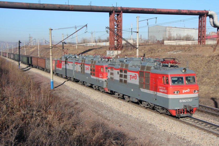 Электровоз вл80р 1685