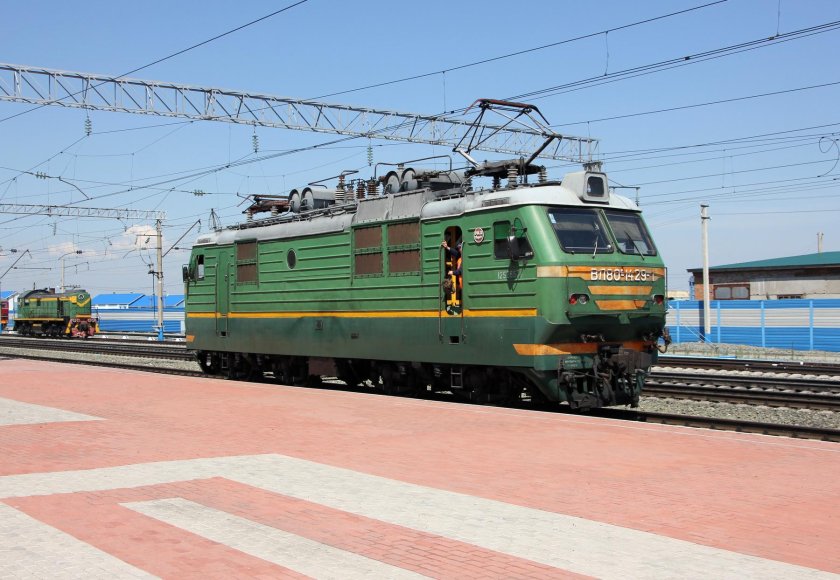 РЖД Локомотив вл 80