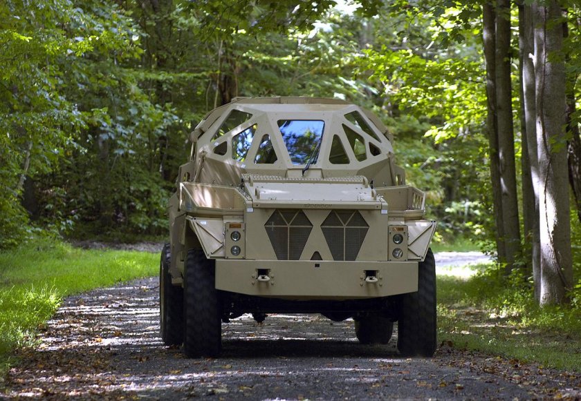 Бронеавтомобиль Carmor Mantis