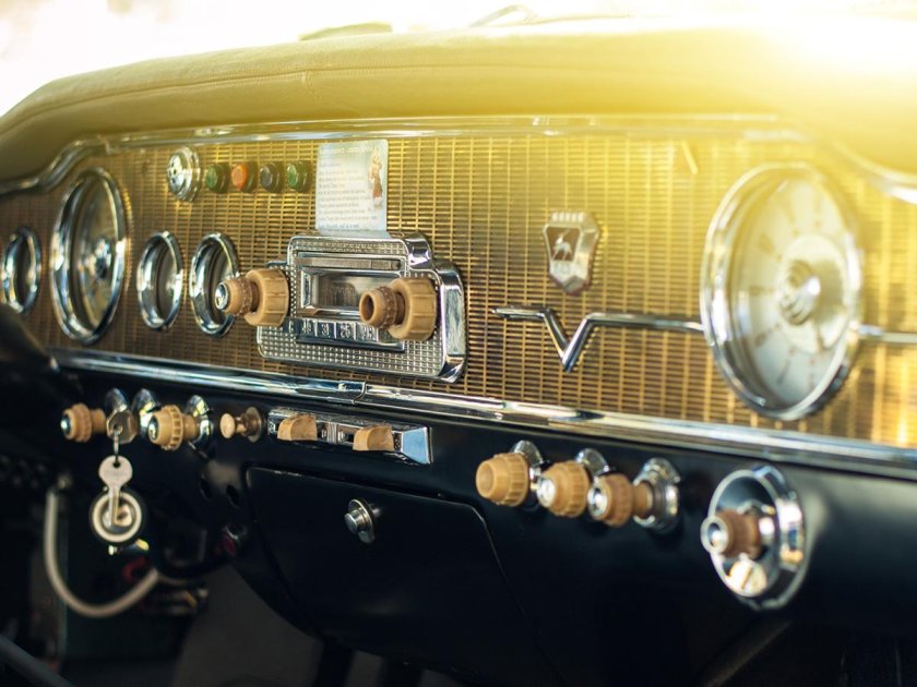 Приборная панель ГАЗ 13 Чайка