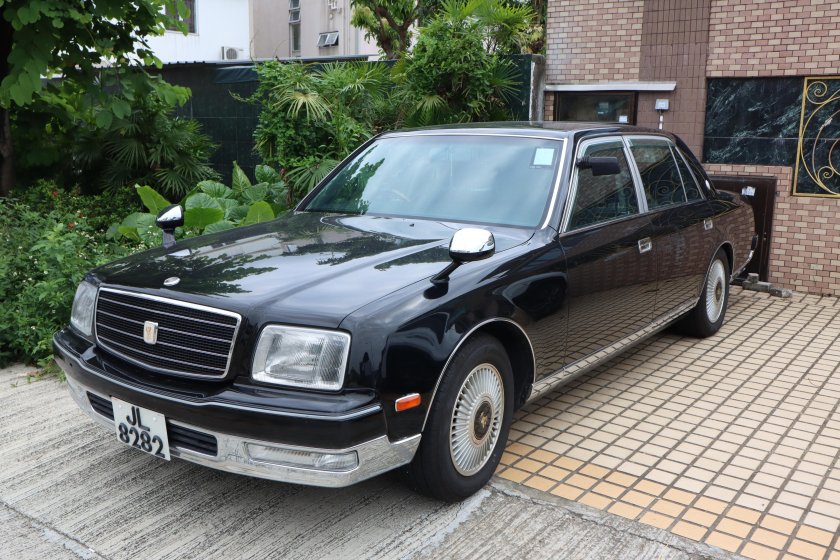 Toyota Century 2000