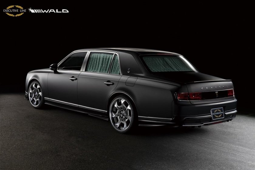 Тойота сенчури 2021