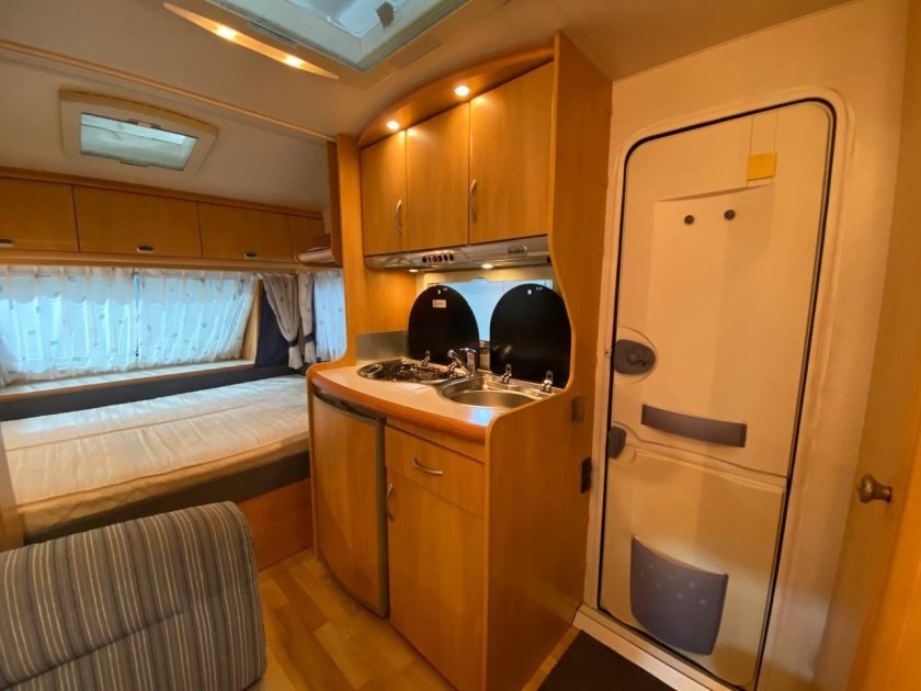 Hobby de Luxe 560 KMFE внутри