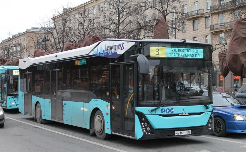 Троллейбус МАЗ 303