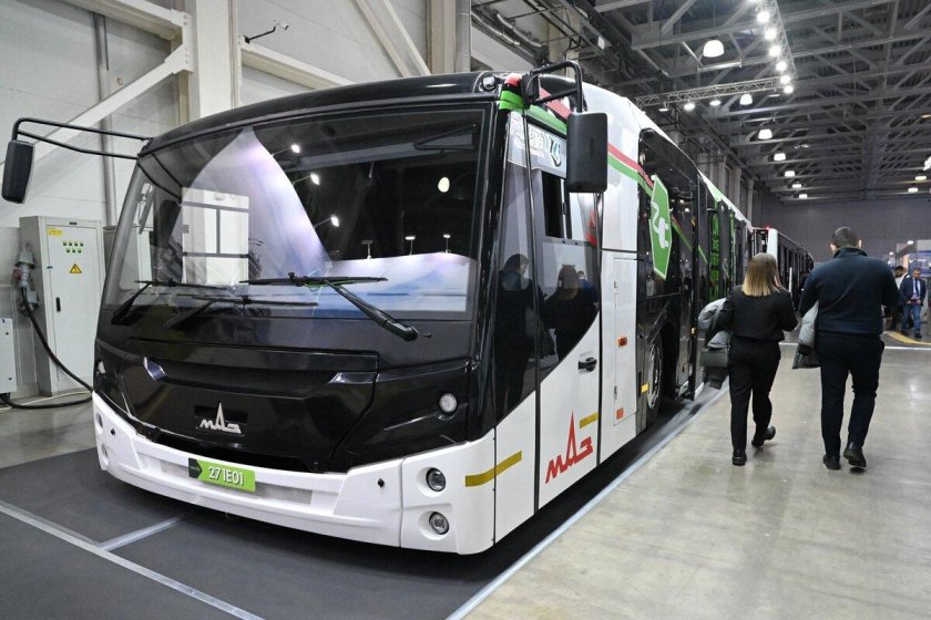 Перронный автобус маз