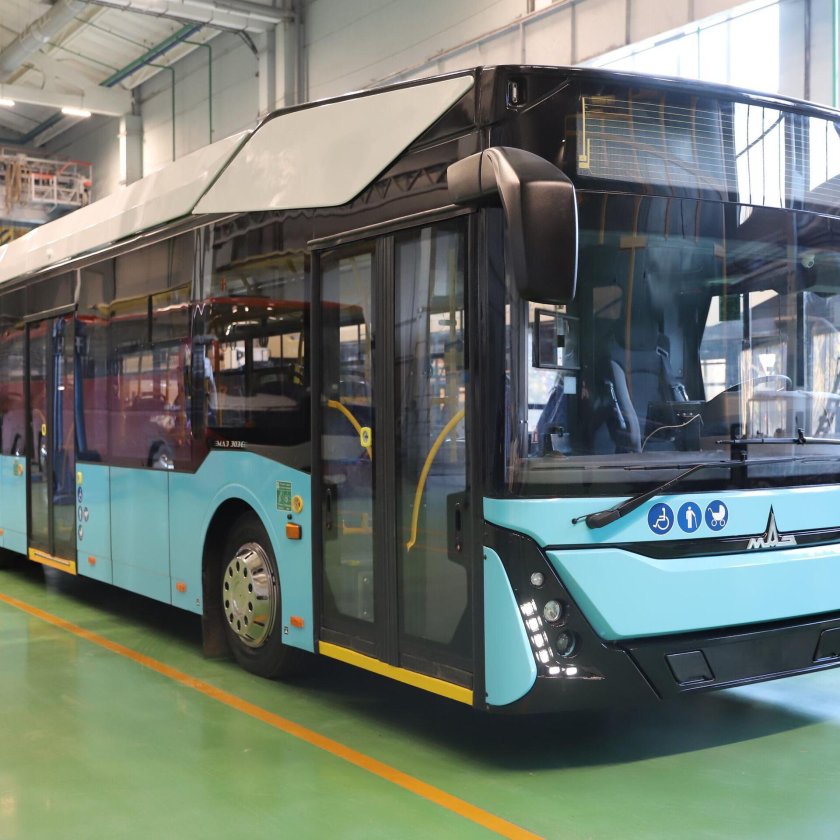 Электробус маз 303