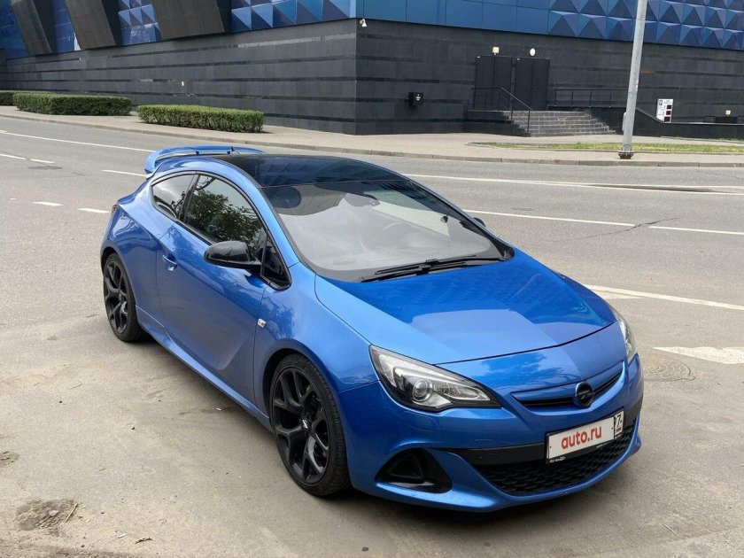 Opel astra opc 2013