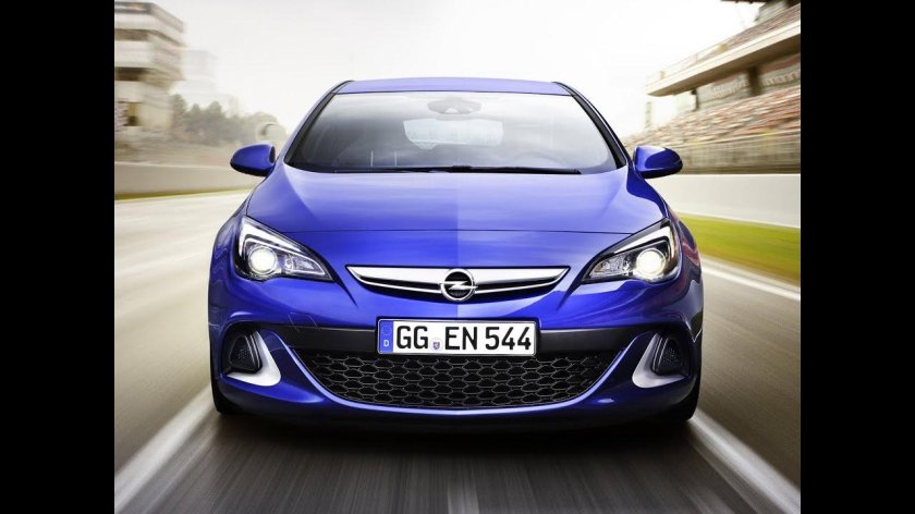 Opel Astra OPC 2011