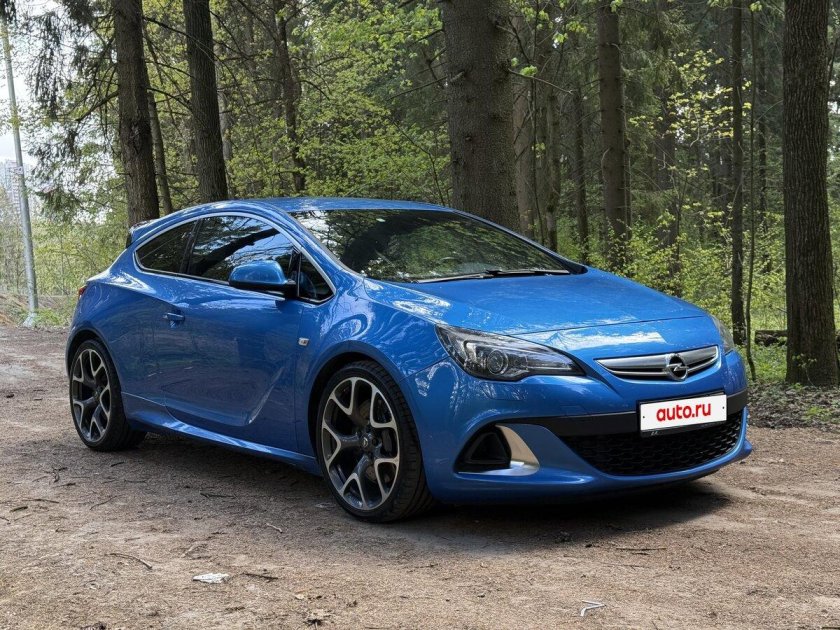 Opel astra opc 2013