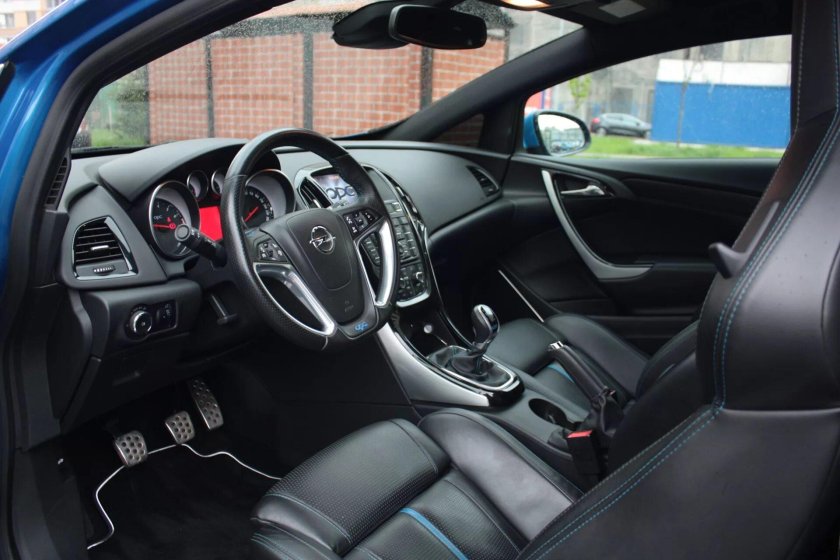 Opel Astra j OPC салон