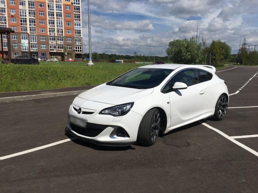 Опель ОПС белый