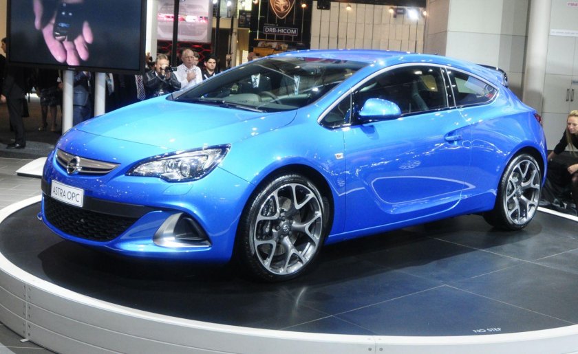 Opel Astra OPC