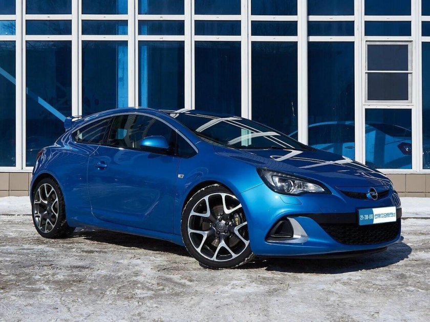 Opel Astra OPC 2013