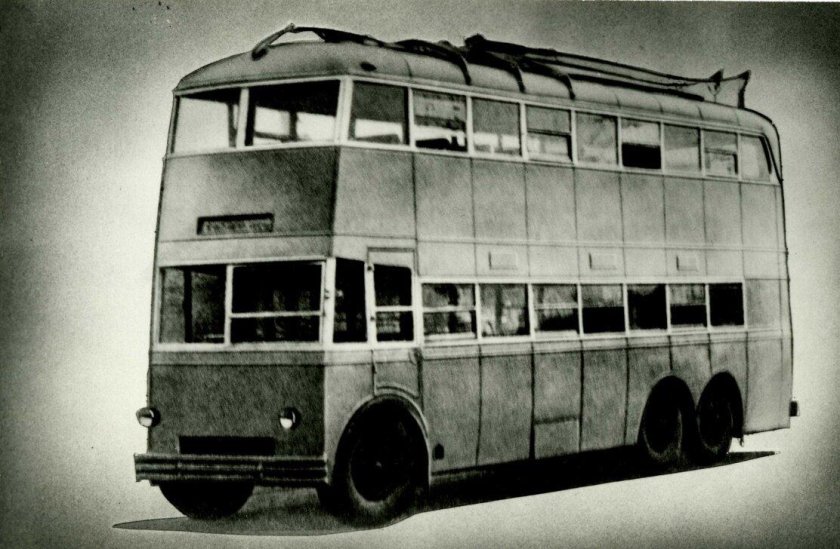 ЯТБ-3 троллейбус