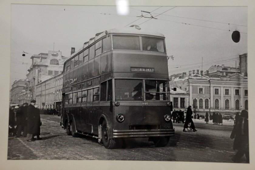 ЯТБ-3 двухэтажный троллейбус