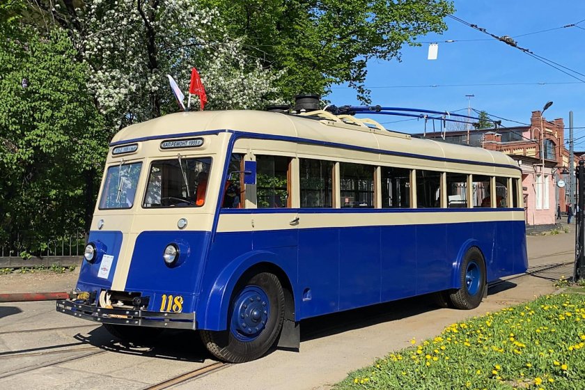 ЯТБ-1 троллейбус